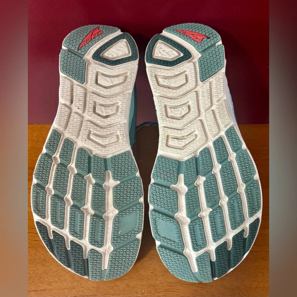 Altra Rivera 2 Road Running Shoes, Dusty Teal, 7.5 US 38.5 Euro Preowned